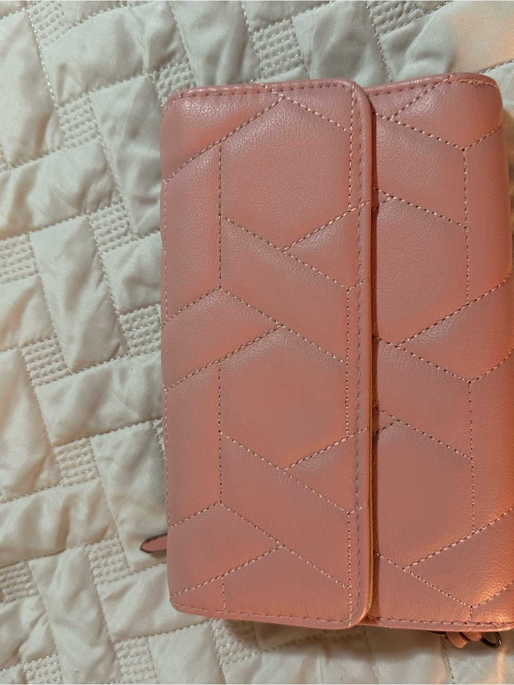 Quilted Pink Women’s Crossbody Wallet